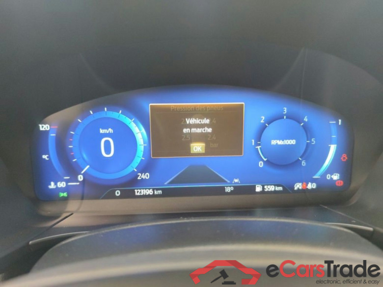 FORD KUGA DIESEL - 2020 1.5 TDCi 120 EB FWD Titanium (EU6d) 5d #6