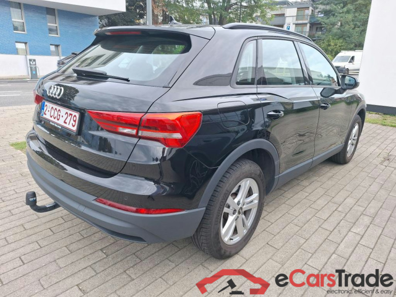 AUDI Q3 1.4 45 TFSI E S TRONIC #4