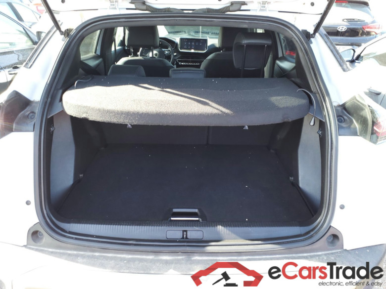 PEUGEOT 2008  PEUGEOT 2008  1.2 puretech 100 allure  BVM6 #2