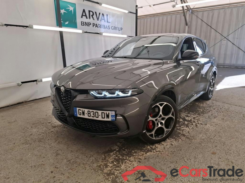 ALFA ROMEO Tonale / 2022 / 5P / SUV 1.3T PHEV 280 AT6 Q4 Veloce #1