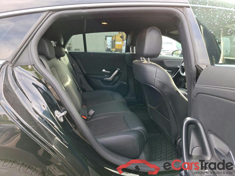 MERCEDES-BENZ CLA - Klasse 2.0 CLA 180 D BUSINESS SOLUTION DCT #6