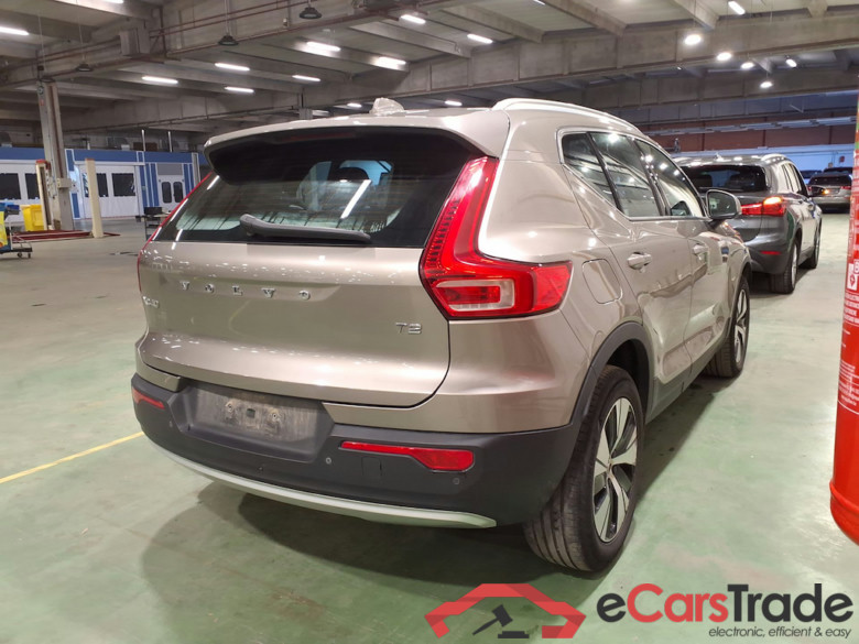 VOLVO XC40 1.5 T2 CORE AUTO #4