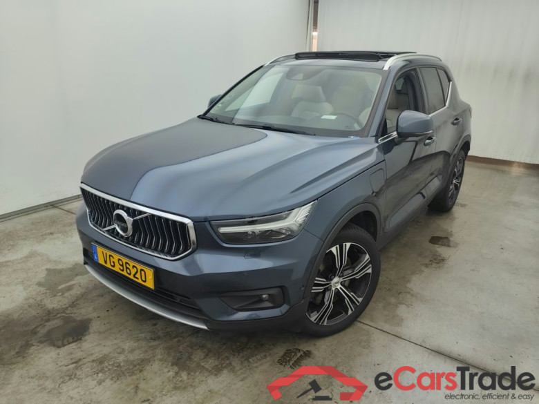 VOLVO XC40 1.5 T5 180 Recharge Inscription DCT 5d #1
