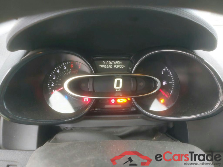 RENAULT Clio / 2016 / 5P / berlina con portón Business TCe 66kW (90CV) GLP -18 #4