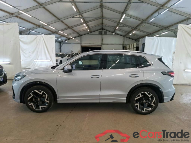 VOLKSWAGEN Tiguan / 2023 / 5P / SUV 1.5 eTSI 150 DSG7 R-LINE EXCLUSIVE(SP) #3