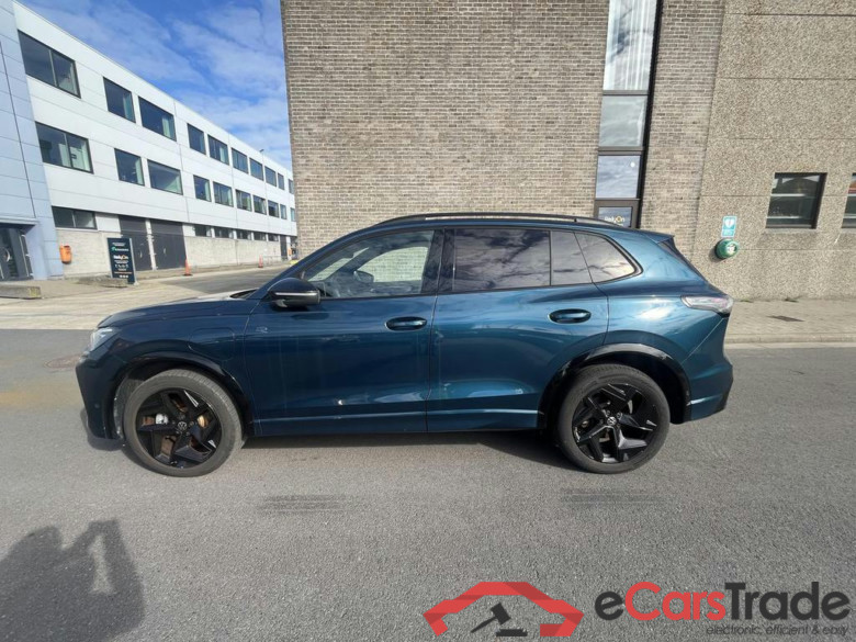 VOLKSWAGEN Tiguan eHybrid (PHEV) 1.5 TSI R-Line Business Premium DSG (150 kW) #1