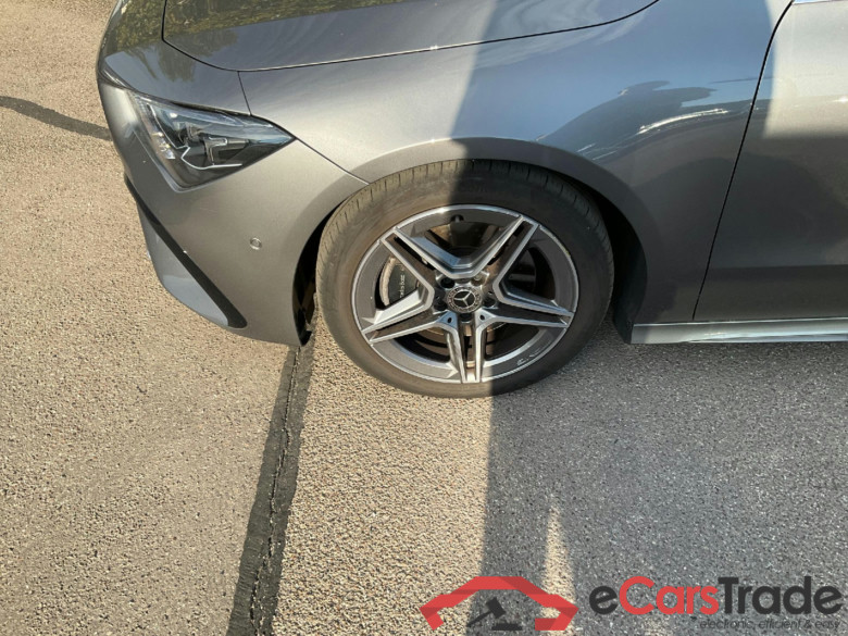 MERCEDES-BENZ CLA Shooting Brake Diesel 200 d Shooting Brake 8G-DCT AMG Line Advanced Plus 5d 110kW #6