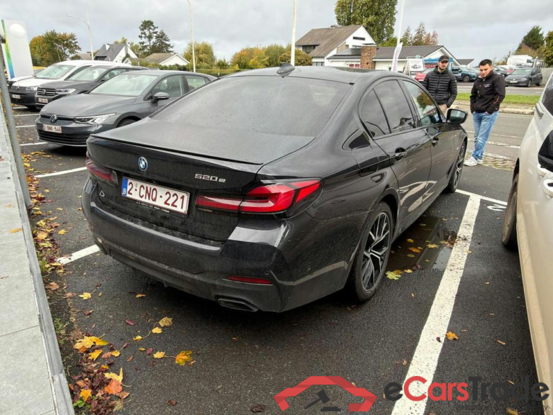BMW 5 PHEV (G30 LCI) 520eAS #3
