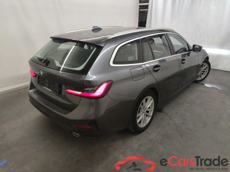 BMW 3 Reeks Touring 318dA (100 kW) 5d #4