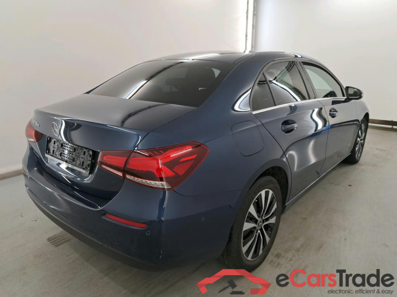 MERCEDES-BENZ A-CLASS LIMOUSINE 1.3 A 250 E BUSINESS SOLUTION DCT #4