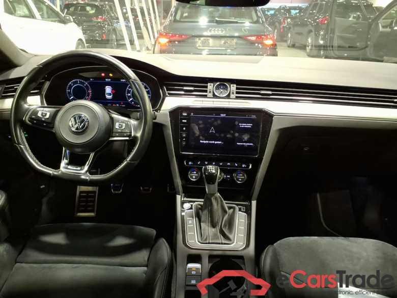 VOLKSWAGEN ARTEON DIESEL 2.0 TDi SCR R-Line (EU6.2) STOCK #6
