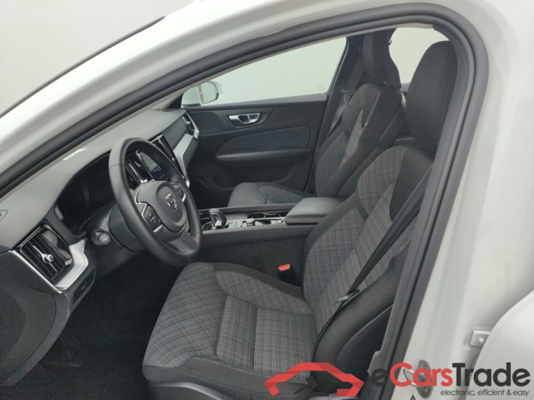 VOLVO V60 DIESEL - 2022 2.0 B4 197hp Core 5d #3