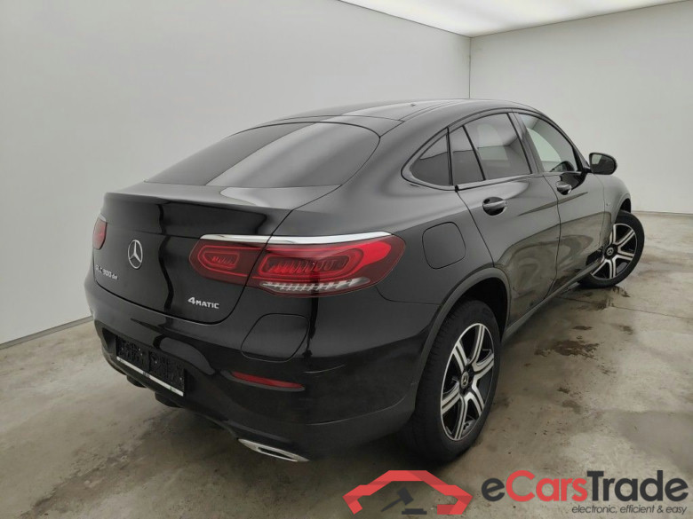 Mercedes-Benz GLC Coupé GLC 300 de 4MATIC 5d #2