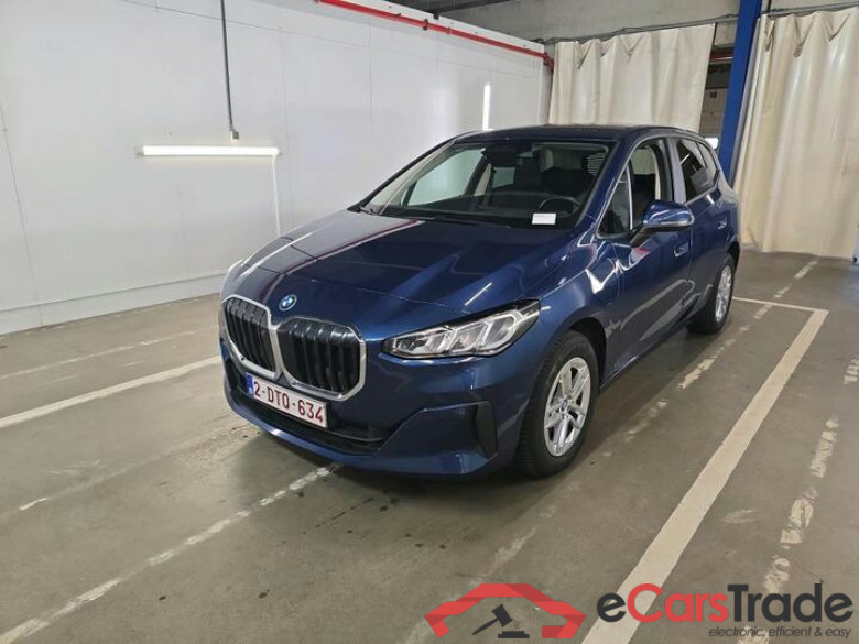 BMW 2 Reeks Active Tourer 2 Reeks Active Tourer 225e xDrive (PHEV) 180kW/245pk  5D/P Auto-7 - CO2 onvolledig #1