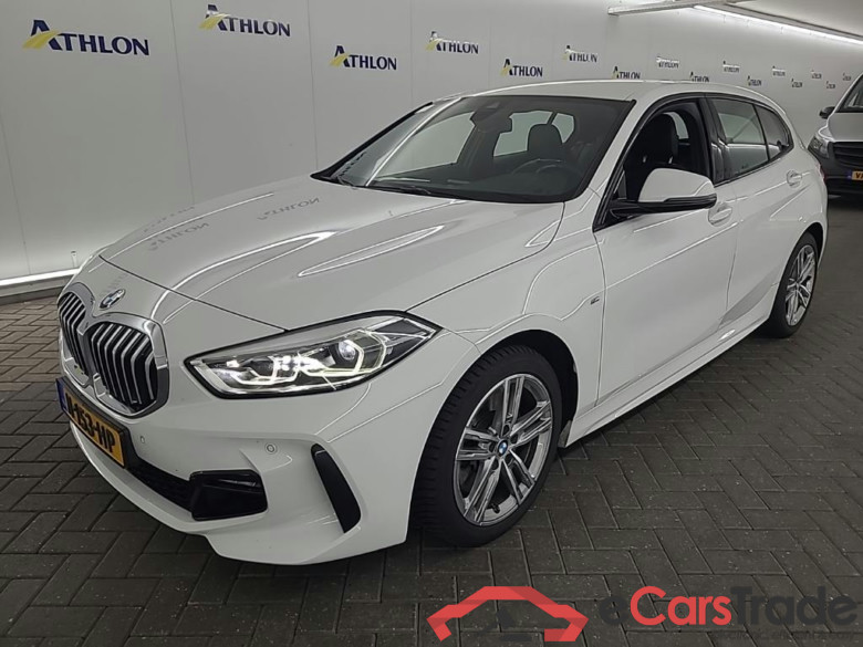 BMW 1-serie 120iA Business Edition 5D 131kW #1