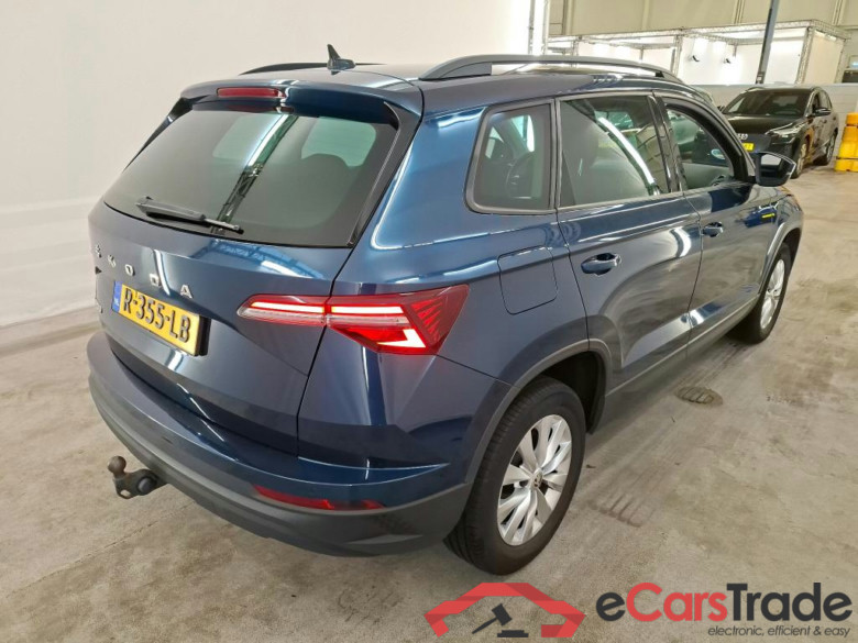 Škoda Karoq 1.0 TSI Greentech Business Edition 5d #2