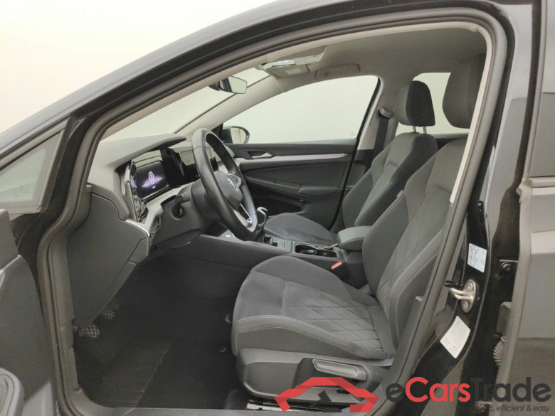 Volkswagen Golf VIII 1.0 TSI 81kW Life Business Premium 5d #3