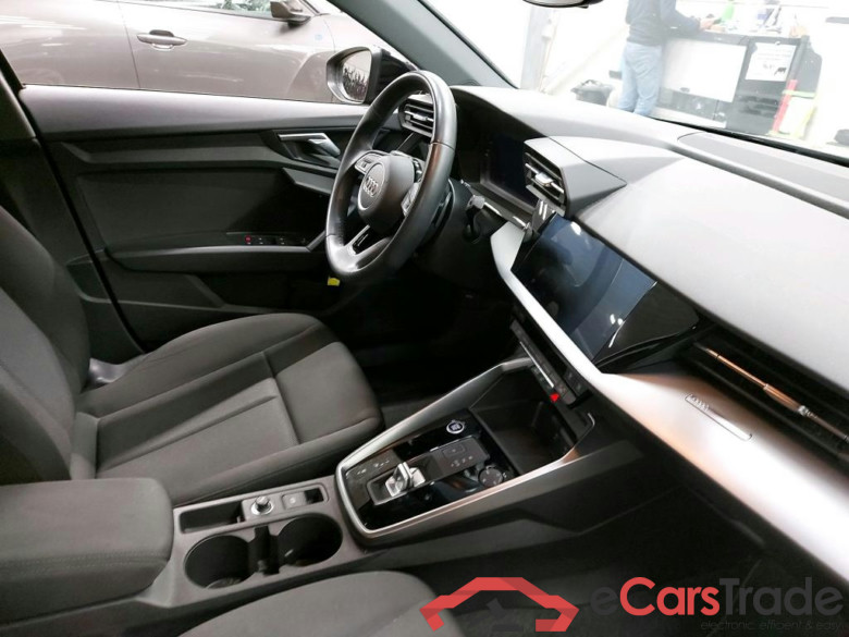 AUDI - AUD A3 SB 40 TFSI e 204PK Attraction Pack Business & Rear Park Sensors  * HYBRID * #3