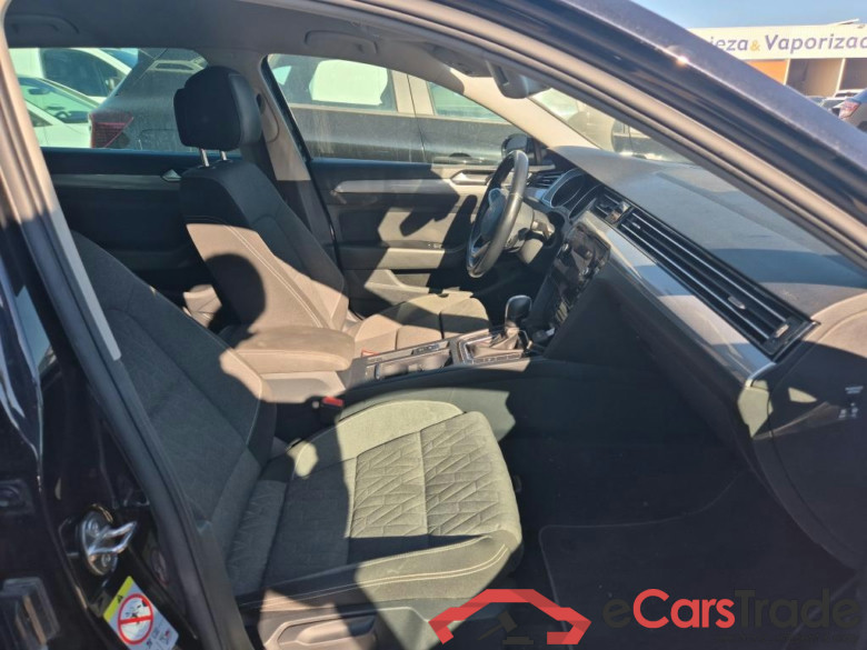 VOLKSWAGEN Passat / 2019 / 5P / familiar Variant Executive 2.0 TDI 90kW (122CV) D #6