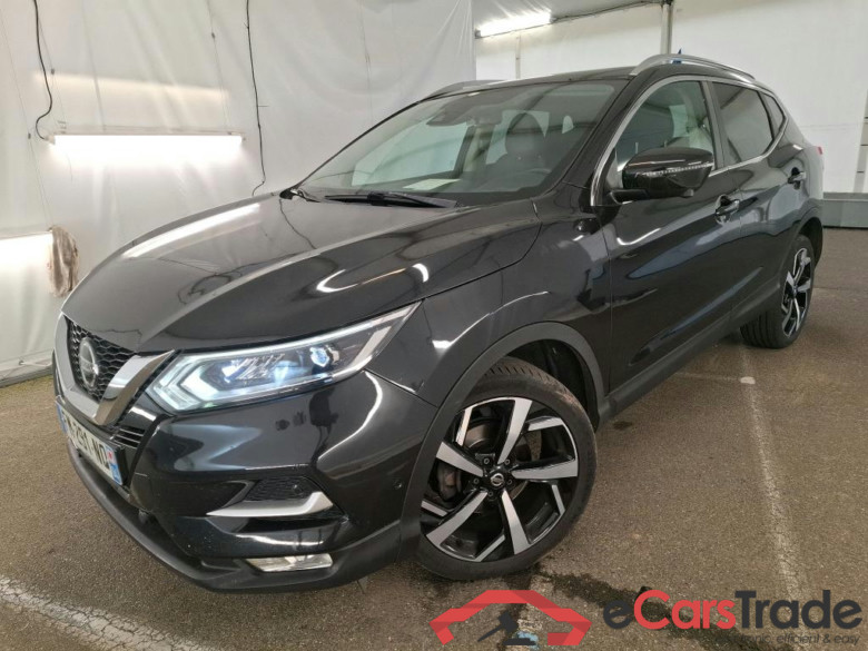 NISSAN Qashqai / 2017 / 5P / Crossover 1.3 DIG-T 160 DCT Tekna