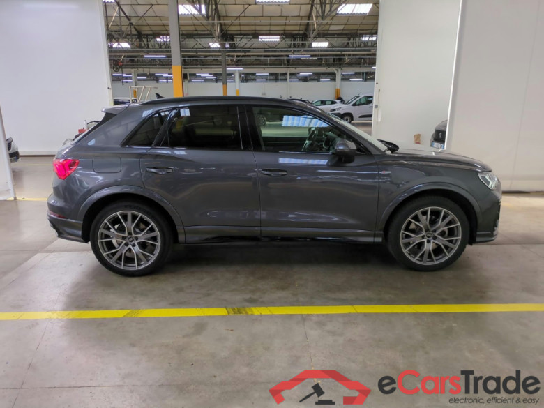 AUDI Q3 / 2018 / 5P / SUV 45 TFSI E 245 S TRONIC S LINE #6