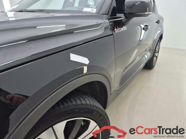 VOLVO XC40 RECHARGE CORE #4